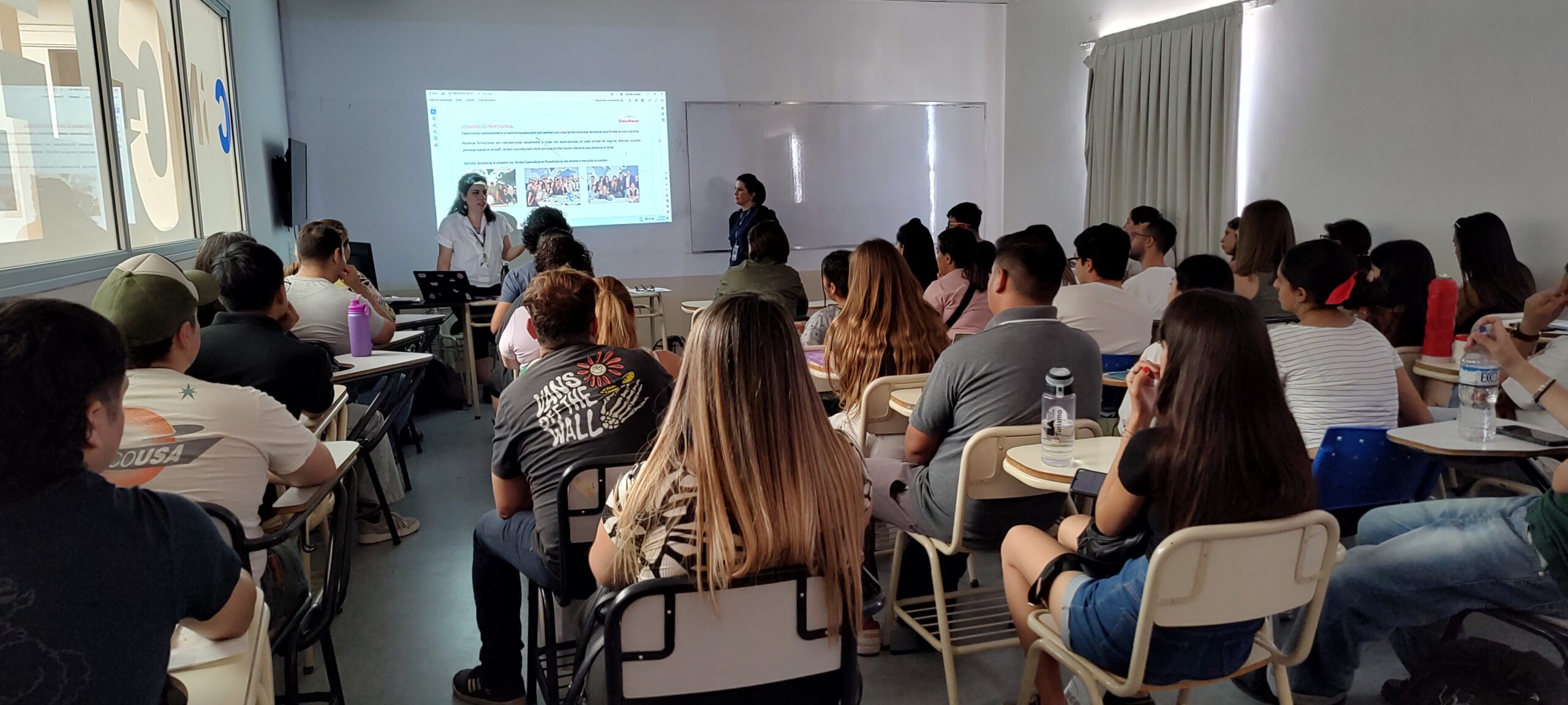 Participamos en la Expo Empleo UPE 2024: una experiencia de conexión y crecimiento