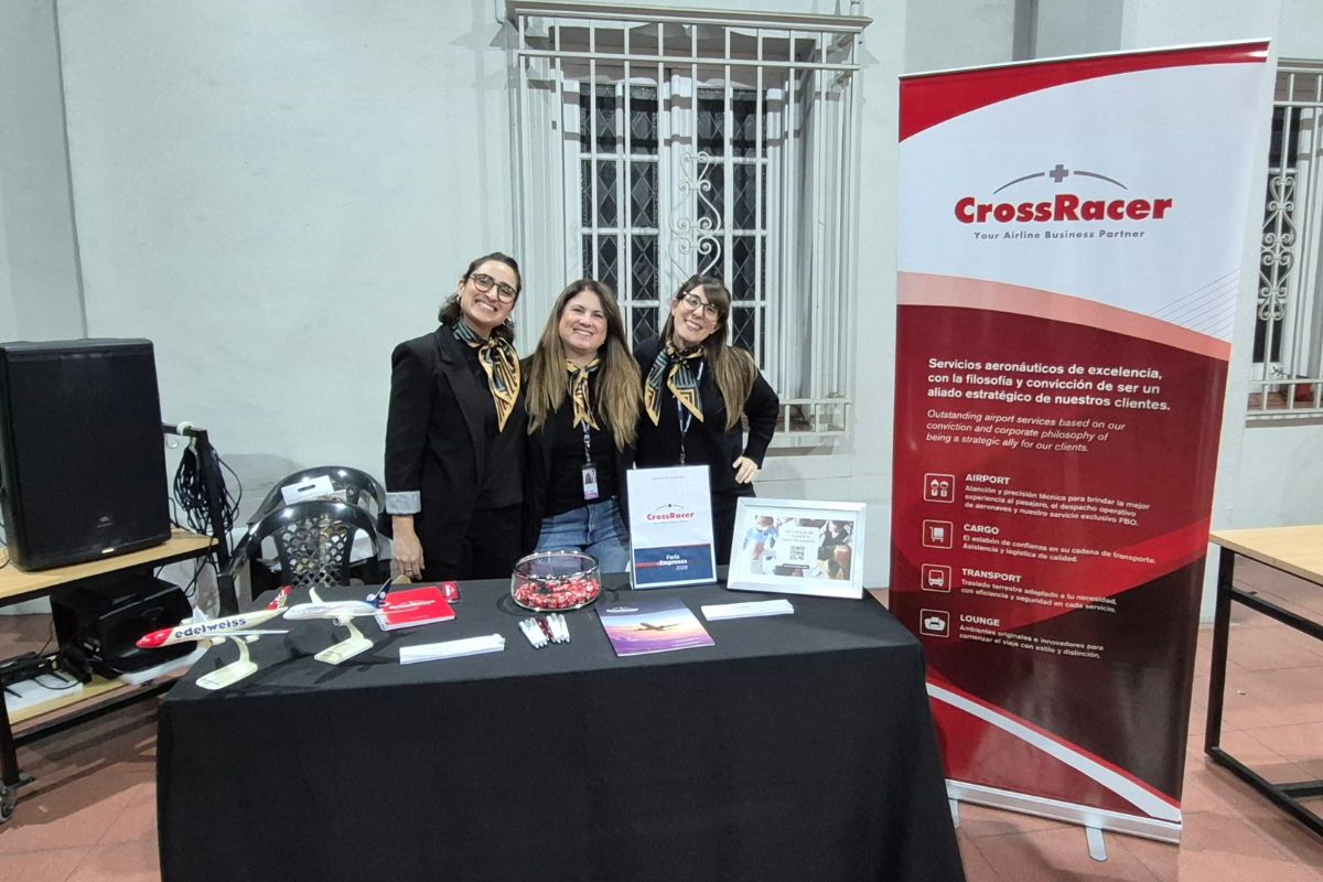 CrossRacer y AMAE Lounge participaron en la Feria de Empresas 2026 de la Universidad de Morón